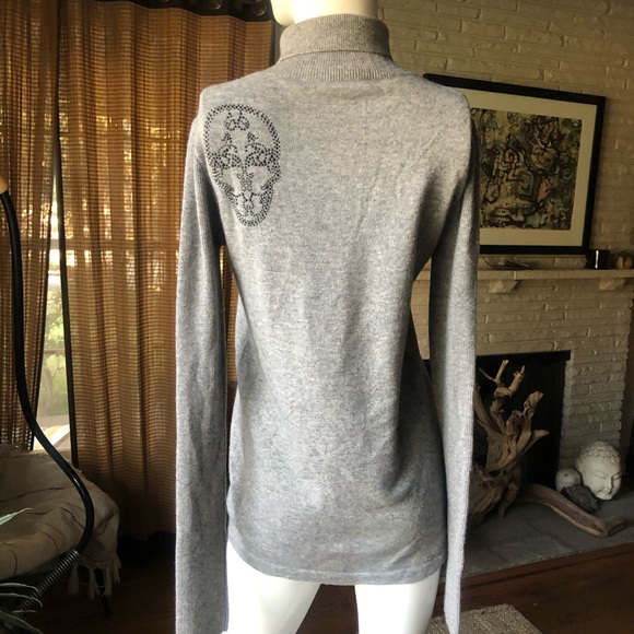 Thomas Wylde Sweaters - Thomas Wylde Grey cashmere turtle neck w/ skull M
